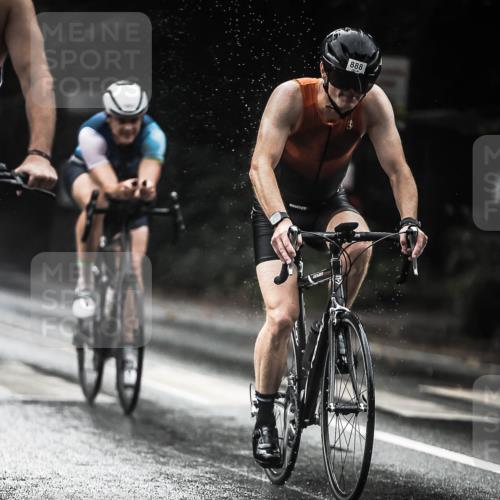 13.09.2026 - Stadtparktriathlon H.Heesch http://msf.ph/oto/10371159 13.09.2026 12:06:45 Radfahren 888, 1052, 1067 meine-sportfotos.de