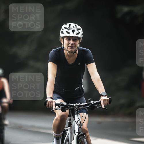 13.09.2026 - Stadtparktriathlon H.Heesch http://msf.ph/oto/10371176 13.09.2026 10:20:52 Radfahren 223, 354, 357, 419, 428, 429, 460, 462 meine-sportfotos.de