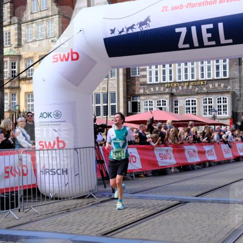 13.09.2026 - 21. swb-Marathon Bremen Tim E. http://msf.ph/oto/10371189 13.09.2026 13:08:39 Ziel 339, 678, 1335, 1696, 3808, 4082, 4247, 4888, 5424, 5594, 8655, 9084, 9582 meine-sportfotos.de
