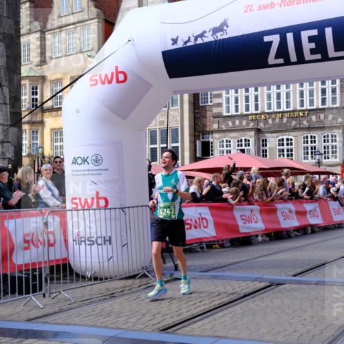 13.09.2026 - 21. swb-Marathon Bremen Tim E. http://msf.ph/oto/10371203 13.09.2026 13:08:39 Ziel 339, 678, 1335, 1696, 3808, 4082, 4247, 4888, 5424, 5594, 8655, 9084, 9582 meine-sportfotos.de