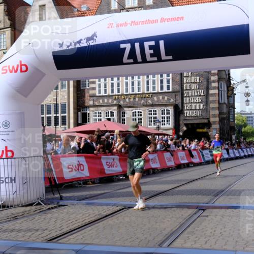 13.09.2026 - 21. swb-Marathon Bremen Tim E. http://msf.ph/oto/10371223 13.09.2026 13:08:42 Ziel 339, 678, 1335, 1696, 3808, 4082, 4247, 4888, 5424, 5594, 8655, 9084, 9582 meine-sportfotos.de