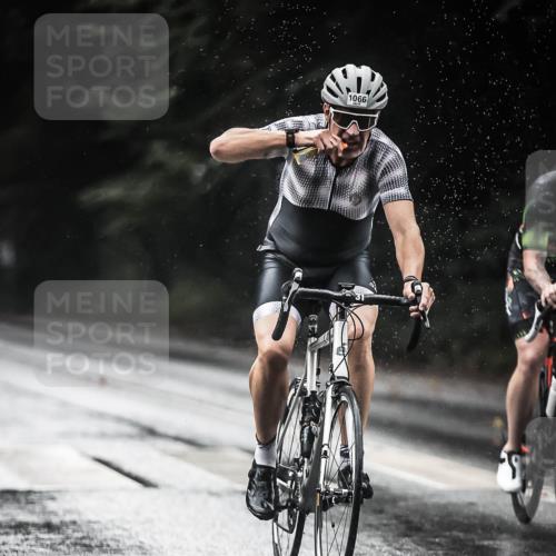13.09.2026 - Stadtparktriathlon H.Heesch http://msf.ph/oto/10371229 13.09.2026 12:06:53 Radfahren 895, 922, 986, 1066 meine-sportfotos.de