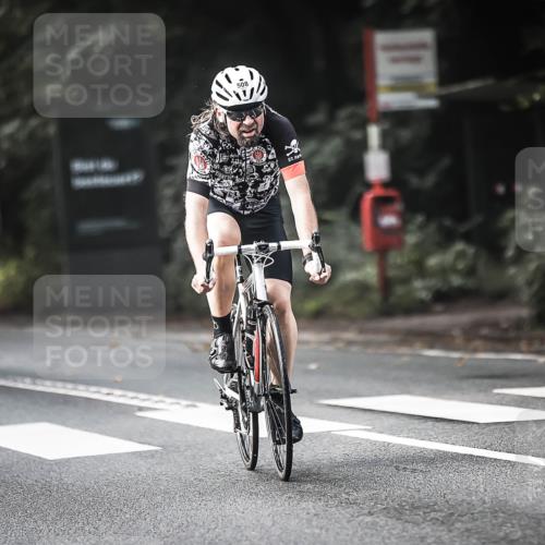 13.09.2026 - Stadtparktriathlon H.Heesch http://msf.ph/oto/10371230 13.09.2026 10:50:44 Radfahren 366, 437, 508, 530, 536, 540 meine-sportfotos.de