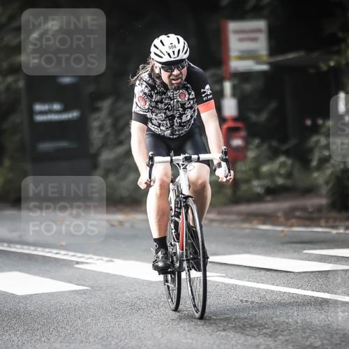 13.09.2026 - Stadtparktriathlon H.Heesch http://msf.ph/oto/10371234 13.09.2026 10:50:44 Radfahren 366, 437, 508, 530, 536, 540 meine-sportfotos.de