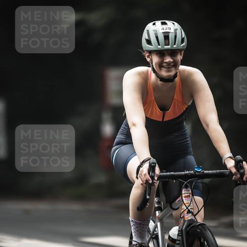 13.09.2026 - Stadtparktriathlon H.Heesch http://msf.ph/oto/10371236 13.09.2026 10:20:54 Radfahren 354, 357, 386, 419, 428, 429, 460, 462 meine-sportfotos.de