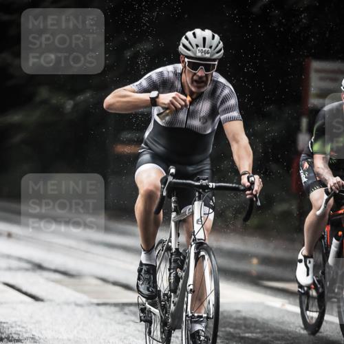 13.09.2026 - Stadtparktriathlon H.Heesch http://msf.ph/oto/10371238 13.09.2026 12:06:53 Radfahren 895, 922, 986, 1066 meine-sportfotos.de