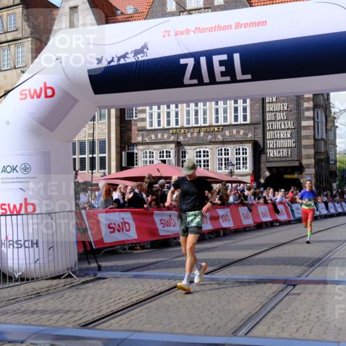 13.09.2026 - 21. swb-Marathon Bremen Tim E. http://msf.ph/oto/10371243 13.09.2026 13:08:43 Ziel 339, 678, 1335, 1696, 3808, 4082, 4247, 4888, 5424, 5594, 8655, 9084, 9582 meine-sportfotos.de