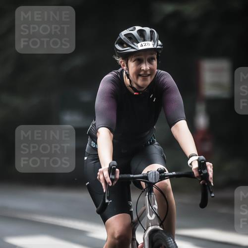13.09.2026 - Stadtparktriathlon H.Heesch http://msf.ph/oto/10371262 13.09.2026 10:20:56 Radfahren 298, 354, 357, 386, 428, 429, 460, 462 meine-sportfotos.de