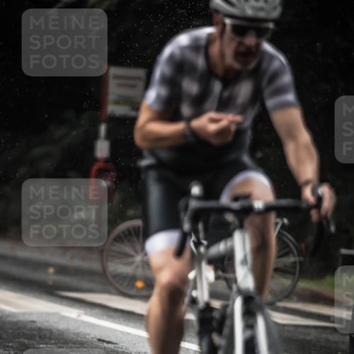 13.09.2026 - Stadtparktriathlon H.Heesch http://msf.ph/oto/10371269 13.09.2026 12:06:54 Radfahren 895, 922, 986, 1066 meine-sportfotos.de