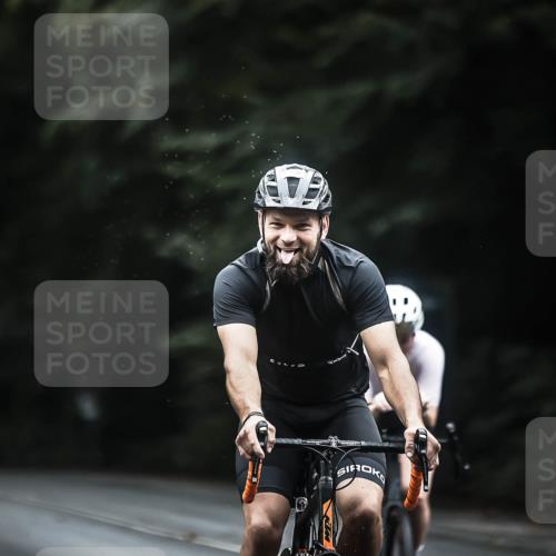 13.09.2026 - Stadtparktriathlon H.Heesch http://msf.ph/oto/10371271 13.09.2026 13:25:45 Radfahren 1395, 1396, 1417, 1475 meine-sportfotos.de
