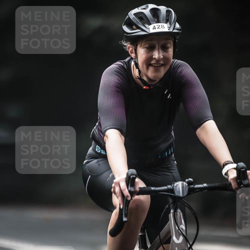 13.09.2026 - Stadtparktriathlon H.Heesch http://msf.ph/oto/10371280 13.09.2026 10:20:56 Radfahren 298, 354, 357, 386, 428, 429, 460, 462 meine-sportfotos.de