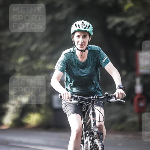 13.09.2026 - Stadtparktriathlon H.Heesch http://msf.ph/oto/10371285 13.09.2026 10:50:51 Radfahren 366, 387, 401, 530 meine-sportfotos.de