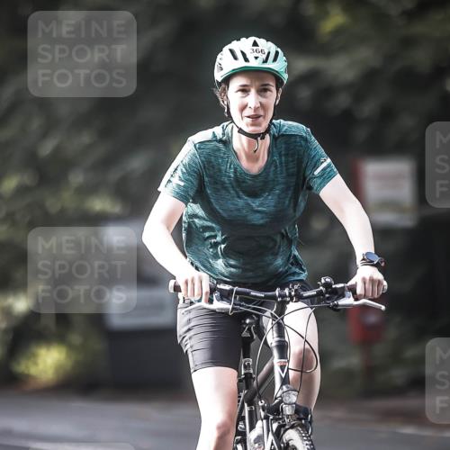 13.09.2026 - Stadtparktriathlon H.Heesch http://msf.ph/oto/10371289 13.09.2026 10:50:51 Radfahren 366, 387, 401, 530 meine-sportfotos.de
