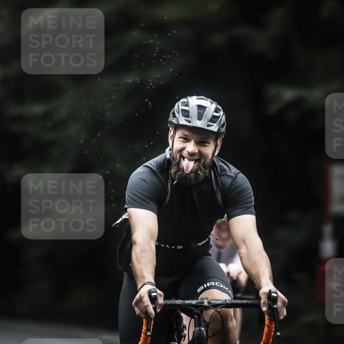 13.09.2026 - Stadtparktriathlon H.Heesch http://msf.ph/oto/10371290 13.09.2026 13:25:46 Radfahren 1395, 1396, 1417, 1475 meine-sportfotos.de