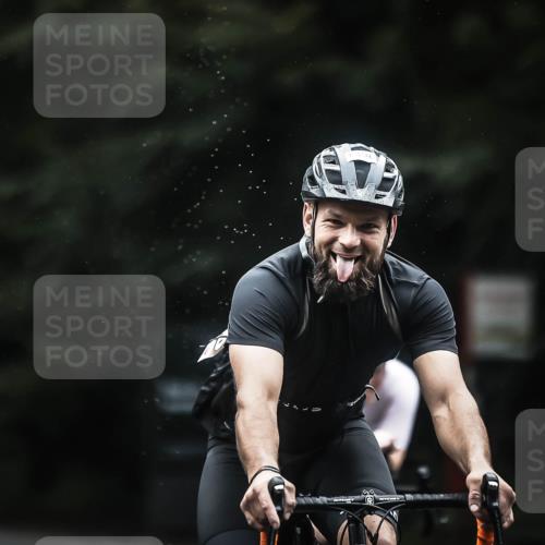 13.09.2026 - Stadtparktriathlon H.Heesch http://msf.ph/oto/10371295 13.09.2026 13:25:46 Radfahren 1395, 1396, 1417, 1475 meine-sportfotos.de
