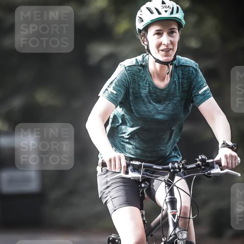 13.09.2026 - Stadtparktriathlon H.Heesch http://msf.ph/oto/10371309 13.09.2026 10:50:51 Radfahren 366, 387, 401, 530 meine-sportfotos.de