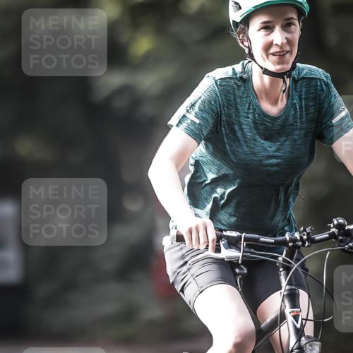 13.09.2026 - Stadtparktriathlon H.Heesch http://msf.ph/oto/10371313 13.09.2026 10:50:51 Radfahren 366, 387, 401, 530 meine-sportfotos.de
