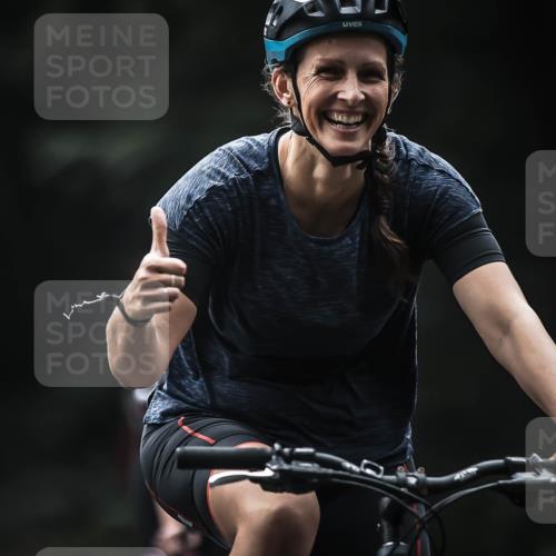 13.09.2026 - Stadtparktriathlon H.Heesch http://msf.ph/oto/10371317 13.09.2026 10:20:59 Radfahren 298, 324, 354, 357, 386, 428, 429 meine-sportfotos.de