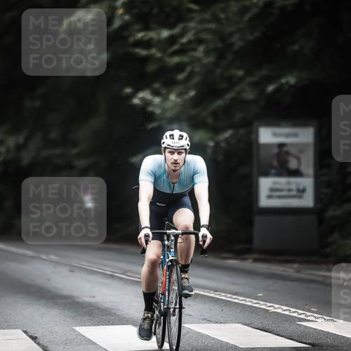 13.09.2026 - Stadtparktriathlon H.Heesch http://msf.ph/oto/10371319 13.09.2026 13:25:50 Radfahren 1395, 1396, 1417 meine-sportfotos.de