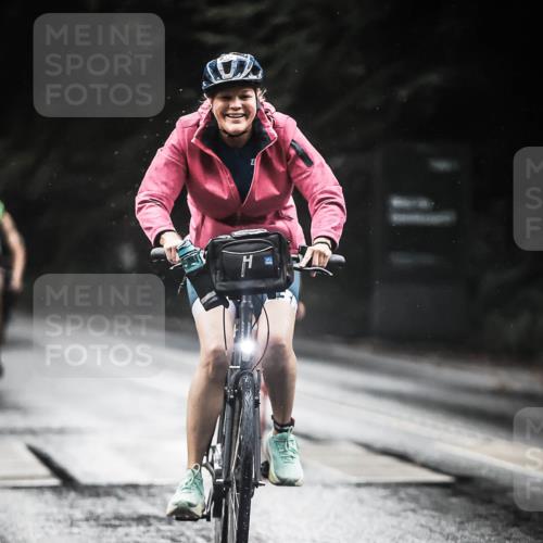 13.09.2026 - Stadtparktriathlon H.Heesch http://msf.ph/oto/10371336 13.09.2026 12:07:02 Radfahren 816, 830, 902, 957, 1035, 1061 meine-sportfotos.de