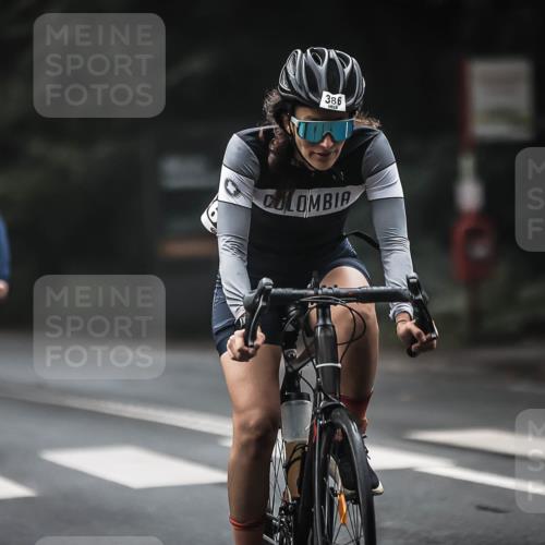 13.09.2026 - Stadtparktriathlon H.Heesch http://msf.ph/oto/10371341 13.09.2026 10:21:01 Radfahren 298, 324, 354, 357, 386, 428 meine-sportfotos.de