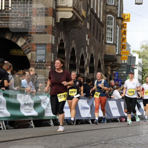 13.09.2026 - 21. swb-Marathon Bremen Strokosch-Dieckow http://msf.ph/oto/10371343 13.09.2026 11:01:20 Ziel 10093, 10367, 10368, 10428, 10639, 10753, 10964, 10965, 11049, 11055, 11116, 11247, 11359, 11428, 11540, 11681, 11682, 11728, 11804, 11850, 12006, 12085, 12116, 12241, 12428, 10181, 10251, 10560, 10647, 10648, 10678, 11324, 11459, 11467, 11550, 11551, 11666, 11788, 11796, 11798, 11969, 11970, 12047, 12062 meine-sportfotos.de