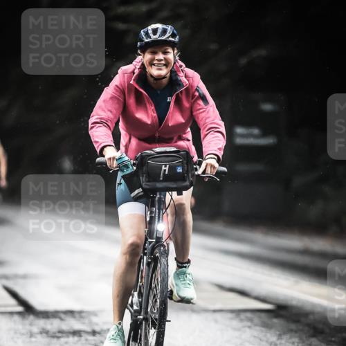 13.09.2026 - Stadtparktriathlon H.Heesch http://msf.ph/oto/10371345 13.09.2026 12:07:02 Radfahren 816, 830, 902, 957, 1035, 1061 meine-sportfotos.de