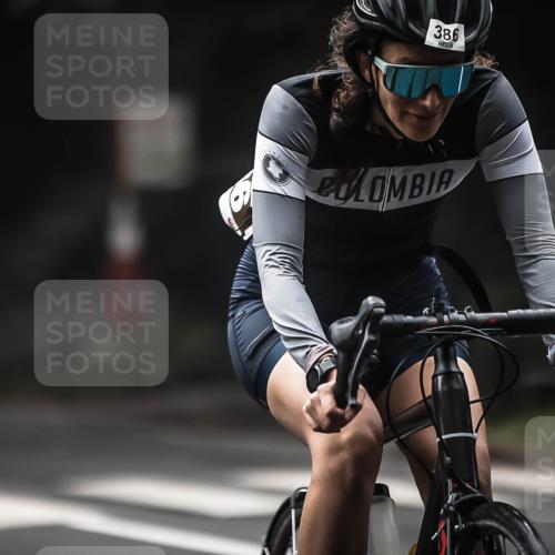13.09.2026 - Stadtparktriathlon H.Heesch http://msf.ph/oto/10371366 13.09.2026 10:21:01 Radfahren 298, 324, 354, 357, 386, 428 meine-sportfotos.de