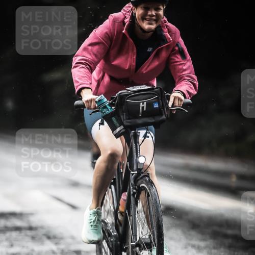13.09.2026 - Stadtparktriathlon H.Heesch http://msf.ph/oto/10371374 13.09.2026 12:07:02 Radfahren 816, 830, 902, 957, 1035, 1061 meine-sportfotos.de