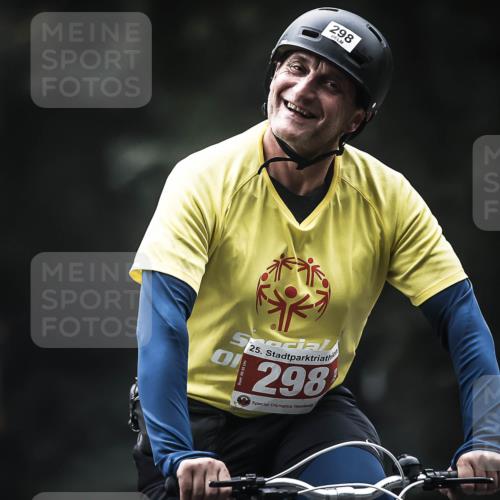 13.09.2026 - Stadtparktriathlon H.Heesch http://msf.ph/oto/10371381 13.09.2026 10:21:02 Radfahren 298, 324, 354, 357, 386, 428 meine-sportfotos.de