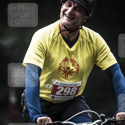 13.09.2026 - Stadtparktriathlon H.Heesch http://msf.ph/oto/10371388 13.09.2026 10:21:02 Radfahren 298, 324, 354, 357, 386, 428 meine-sportfotos.de