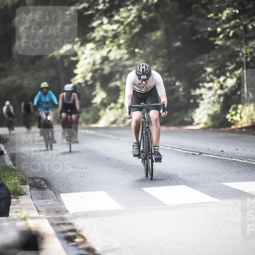 13.09.2026 - Stadtparktriathlon H.Heesch http://msf.ph/oto/10371425 13.09.2026 10:50:59 Radfahren 387, 401, 431, 444, 488 meine-sportfotos.de