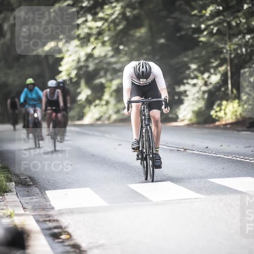 13.09.2026 - Stadtparktriathlon H.Heesch http://msf.ph/oto/10371436 13.09.2026 10:50:59 Radfahren 387, 401, 431, 444, 488 meine-sportfotos.de