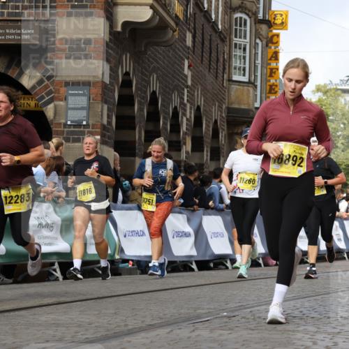 13.09.2026 - 21. swb-Marathon Bremen Strokosch-Dieckow http://msf.ph/oto/10371446 13.09.2026 11:01:21 Ziel 10093, 10367, 10368, 10428, 10639, 10753, 10964, 10965, 11049, 11055, 11116, 11247, 11359, 11428, 11540, 11681, 11682, 11728, 11804, 11850, 12085, 12116, 12241, 12428, 10181, 10251, 10560, 10647, 10648, 10678, 11324, 11459, 11467, 11550, 11551, 11666, 11788, 11796, 11798, 11969, 11970, 12047, 12062 meine-sportfotos.de