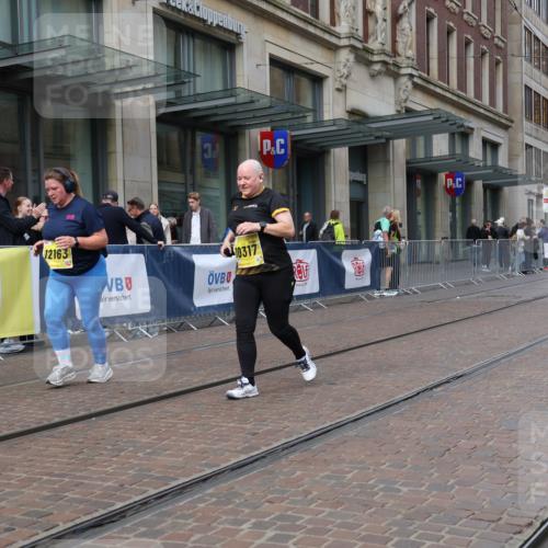 13.09.2026 - 21. swb-Marathon Bremen Strokosch-Dieckow http://msf.ph/oto/10371452 13.09.2026 11:31:41 Ziel 10317, 11341, 11807, 12163 meine-sportfotos.de
