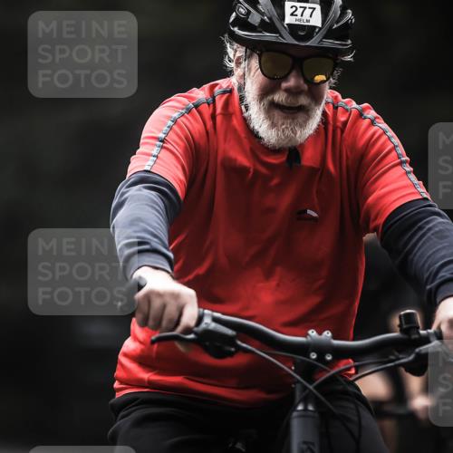 13.09.2026 - Stadtparktriathlon H.Heesch http://msf.ph/oto/10371490 13.09.2026 10:21:10 Radfahren 277, 324, 398 meine-sportfotos.de