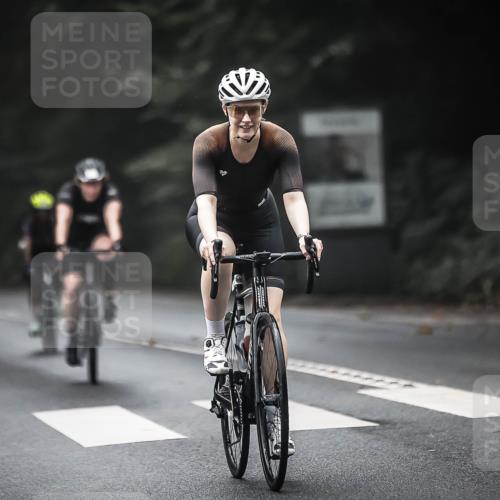 13.09.2026 - Stadtparktriathlon H.Heesch http://msf.ph/oto/10371544 13.09.2026 10:21:19 Radfahren 237, 265, 331, 353, 358, 363, 392 meine-sportfotos.de