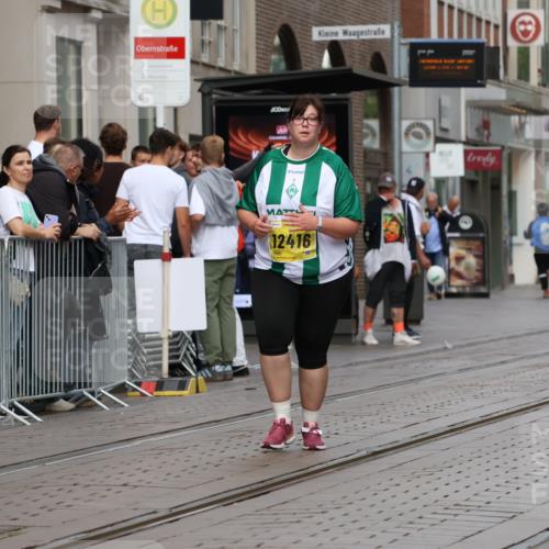 13.09.2026 - 21. swb-Marathon Bremen Strokosch-Dieckow http://msf.ph/oto/10371551 13.09.2026 11:32:22 Ziel 12416 meine-sportfotos.de