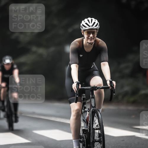 13.09.2026 - Stadtparktriathlon H.Heesch http://msf.ph/oto/10371570 13.09.2026 10:21:20 Radfahren 237, 265, 331, 353, 358, 363, 392 meine-sportfotos.de