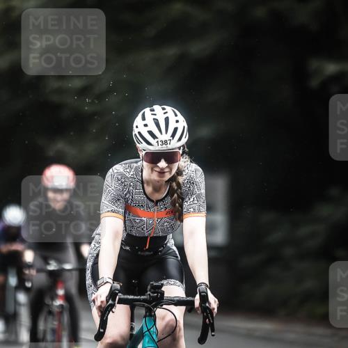 13.09.2026 - Stadtparktriathlon H.Heesch http://msf.ph/oto/10371581 13.09.2026 13:26:18 Radfahren 1338, 1387, 1421, 1422, 1456 meine-sportfotos.de