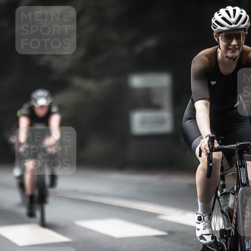 13.09.2026 - Stadtparktriathlon H.Heesch http://msf.ph/oto/10371586 13.09.2026 10:21:20 Radfahren 237, 265, 331, 353, 358, 363, 392 meine-sportfotos.de
