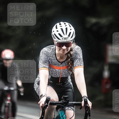 13.09.2026 - Stadtparktriathlon H.Heesch http://msf.ph/oto/10371602 13.09.2026 13:26:18 Radfahren 1338, 1387, 1421, 1422, 1456 meine-sportfotos.de