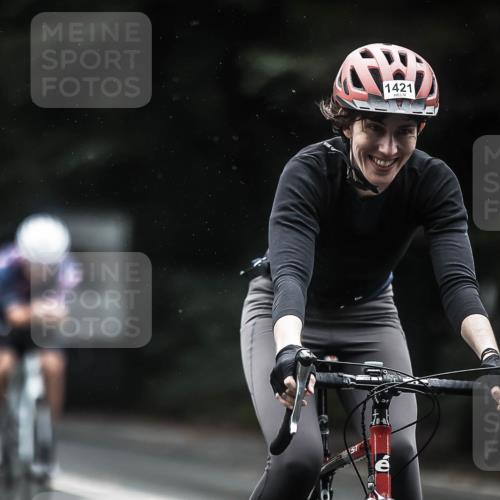 13.09.2026 - Stadtparktriathlon H.Heesch http://msf.ph/oto/10371618 13.09.2026 13:26:19 Radfahren 1338, 1387, 1421, 1422, 1456 meine-sportfotos.de