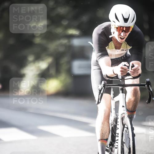 13.09.2026 - Stadtparktriathlon H.Heesch http://msf.ph/oto/10371619 13.09.2026 10:51:17 Radfahren 364, 534, 556 meine-sportfotos.de