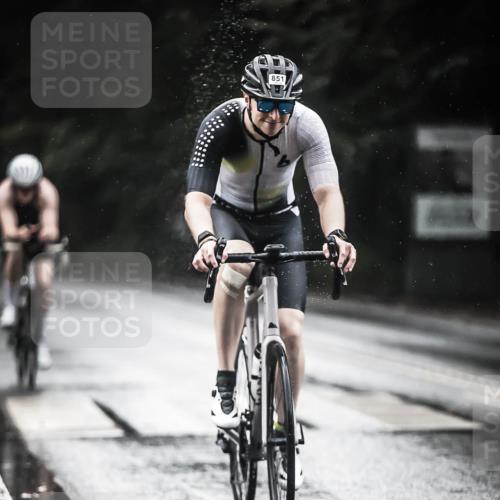 13.09.2026 - Stadtparktriathlon H.Heesch http://msf.ph/oto/10371622 13.09.2026 12:07:11 Radfahren 803, 851, 902, 971, 1035, 1057, 1061 meine-sportfotos.de