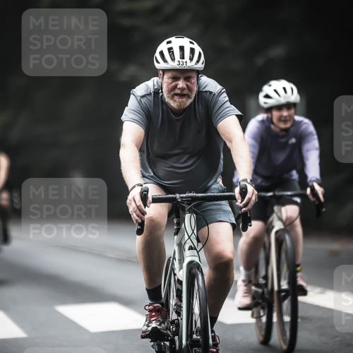 13.09.2026 - Stadtparktriathlon H.Heesch http://msf.ph/oto/10371623 13.09.2026 10:21:23 Radfahren 220, 237, 265, 294, 296, 331, 353, 358, 363, 392, 413 meine-sportfotos.de