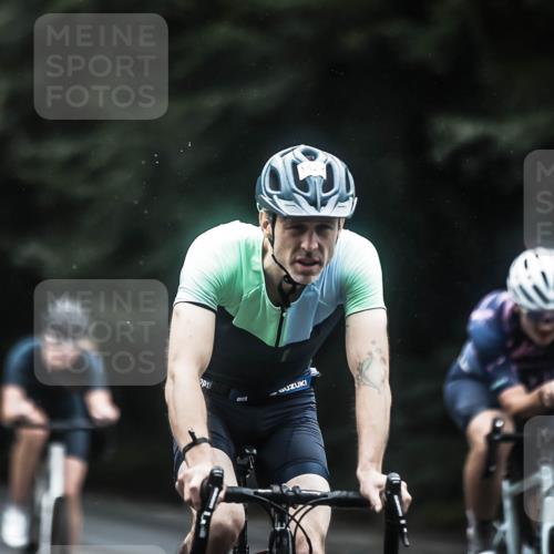 13.09.2026 - Stadtparktriathlon H.Heesch http://msf.ph/oto/10371630 13.09.2026 13:26:20 Radfahren 1338, 1387, 1421, 1422, 1456 meine-sportfotos.de
