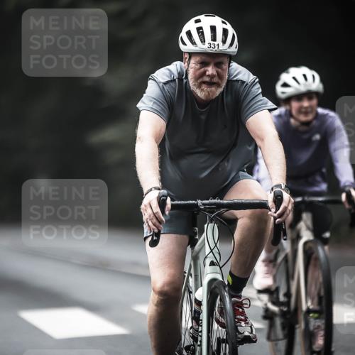 13.09.2026 - Stadtparktriathlon H.Heesch http://msf.ph/oto/10371644 13.09.2026 10:21:23 Radfahren 220, 237, 265, 294, 296, 331, 353, 358, 363, 392, 413 meine-sportfotos.de