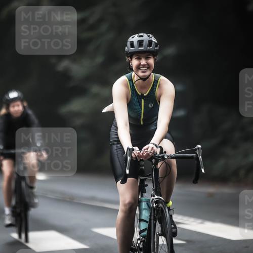 13.09.2026 - Stadtparktriathlon H.Heesch http://msf.ph/oto/10371677 13.09.2026 10:21:25 Radfahren 220, 265, 294, 296, 326, 331, 353, 358, 363, 392, 413 meine-sportfotos.de