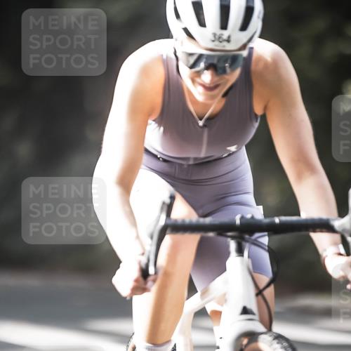 13.09.2026 - Stadtparktriathlon H.Heesch http://msf.ph/oto/10371698 13.09.2026 10:51:19 Radfahren 364, 534, 556 meine-sportfotos.de